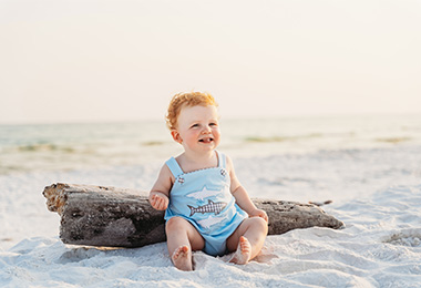 Maternity photographer in Destin and 30A